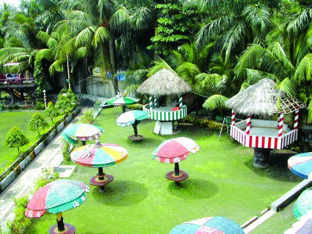 Palm Village Resort Calcutta Extérieur photo