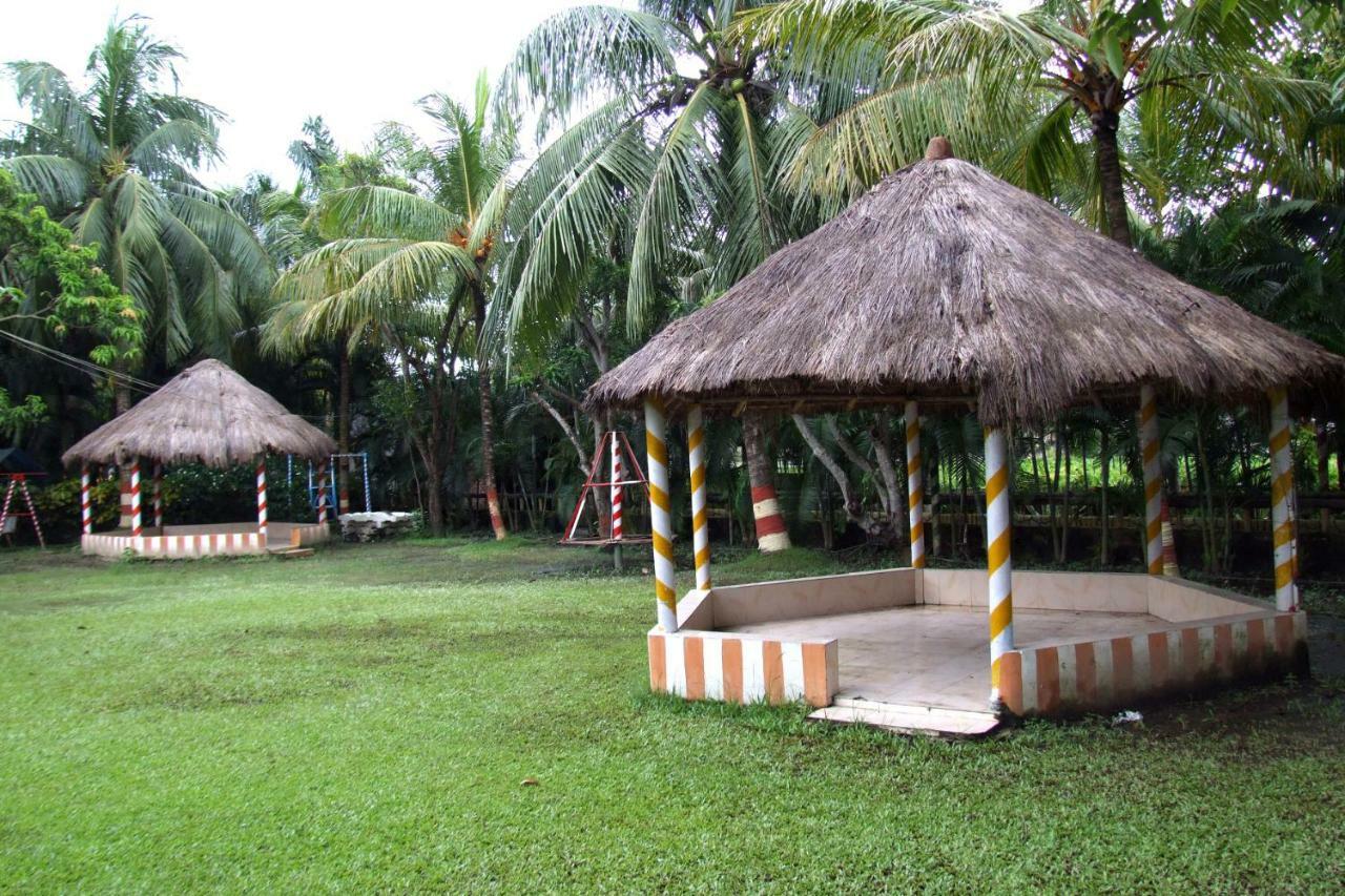 Palm Village Resort Calcutta Extérieur photo